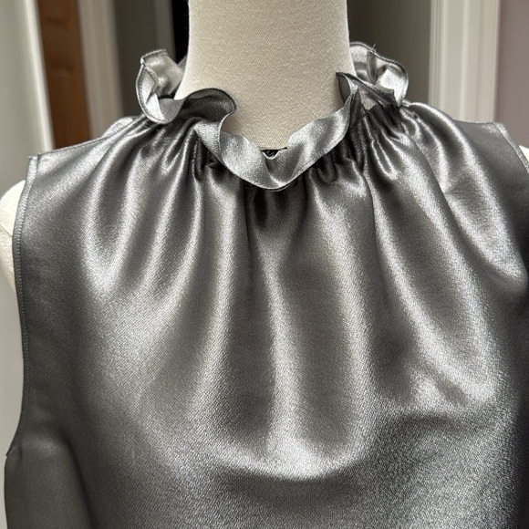 Lafayette 148 New York silver sleeveless blouse with grey under layer - Picture 2 of 7